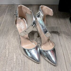 Silver heels size 5